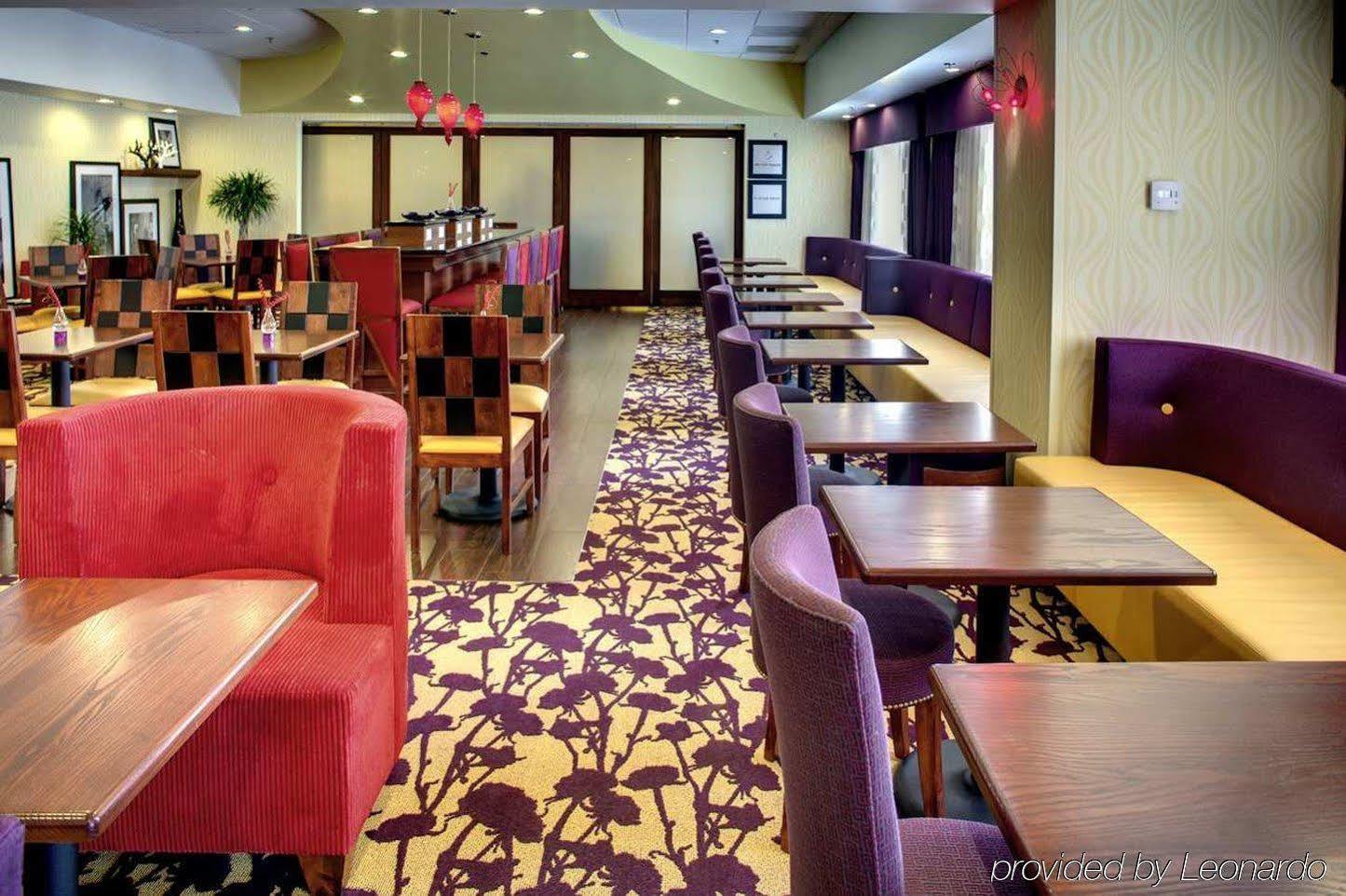 Hampton Inn Petersburg - Southpark Mall Colonial Heights Restoran gambar